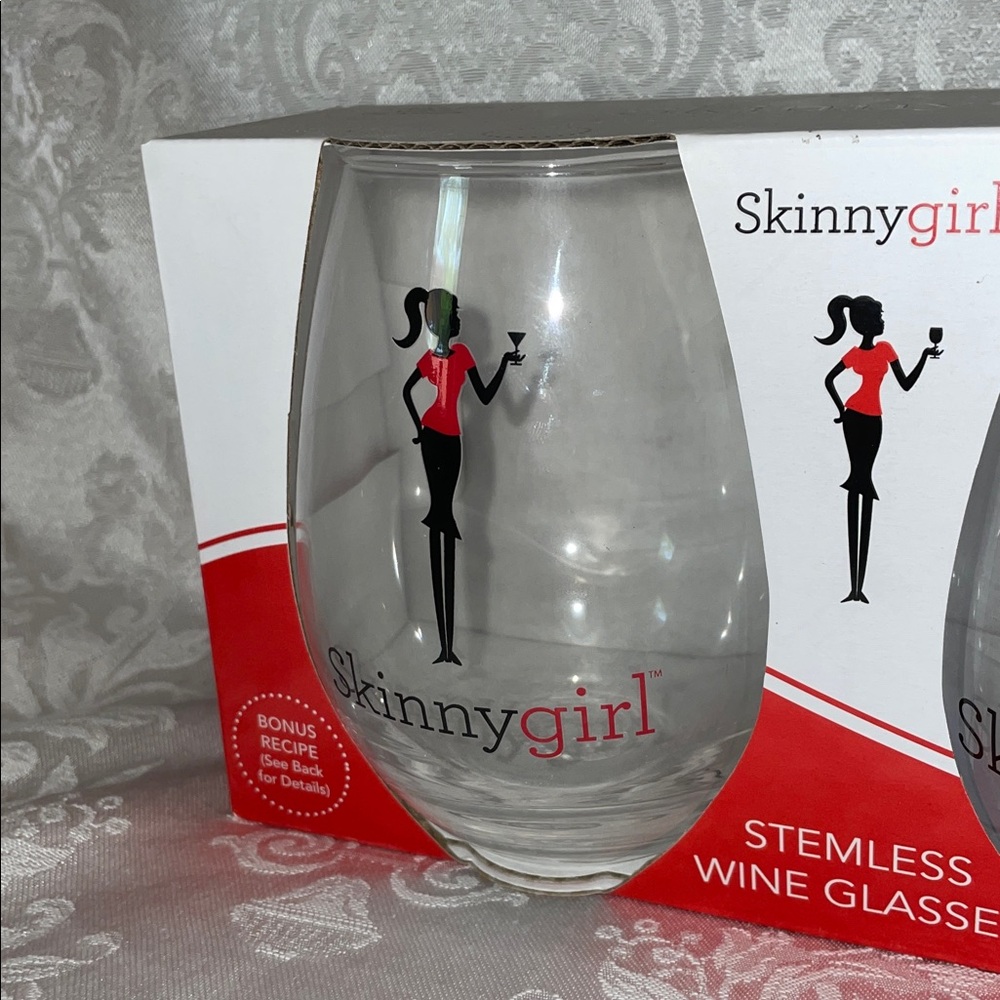 NIB SKINNYGIRL Stemless Wine Glasses - Red and Black Design - Picture 4 of 4